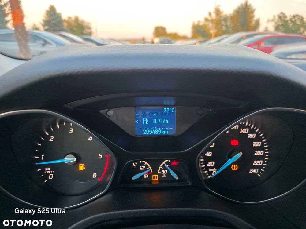 Ford Focus Turnier 1.6 TDCi ECOnetic 99g Start-Stopp-Sy SYNC Edition - 33