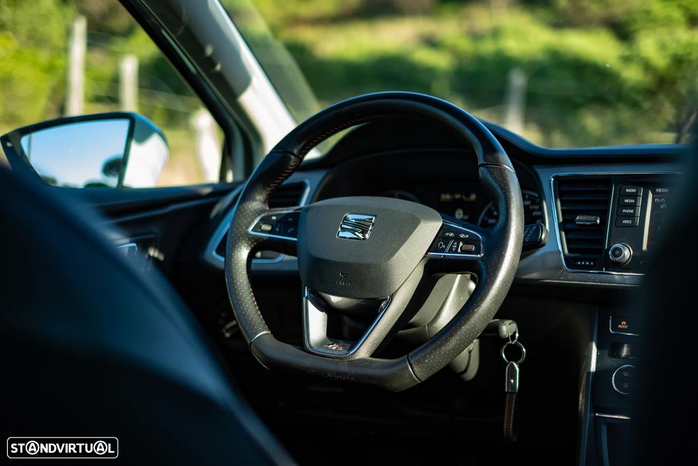 SEAT Leon ST 2.0 TDI S&S FR - 19