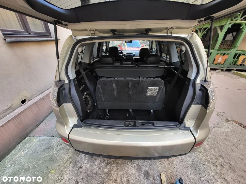 Mitsubishi Outlander 2.4 Instyle CVT - 9