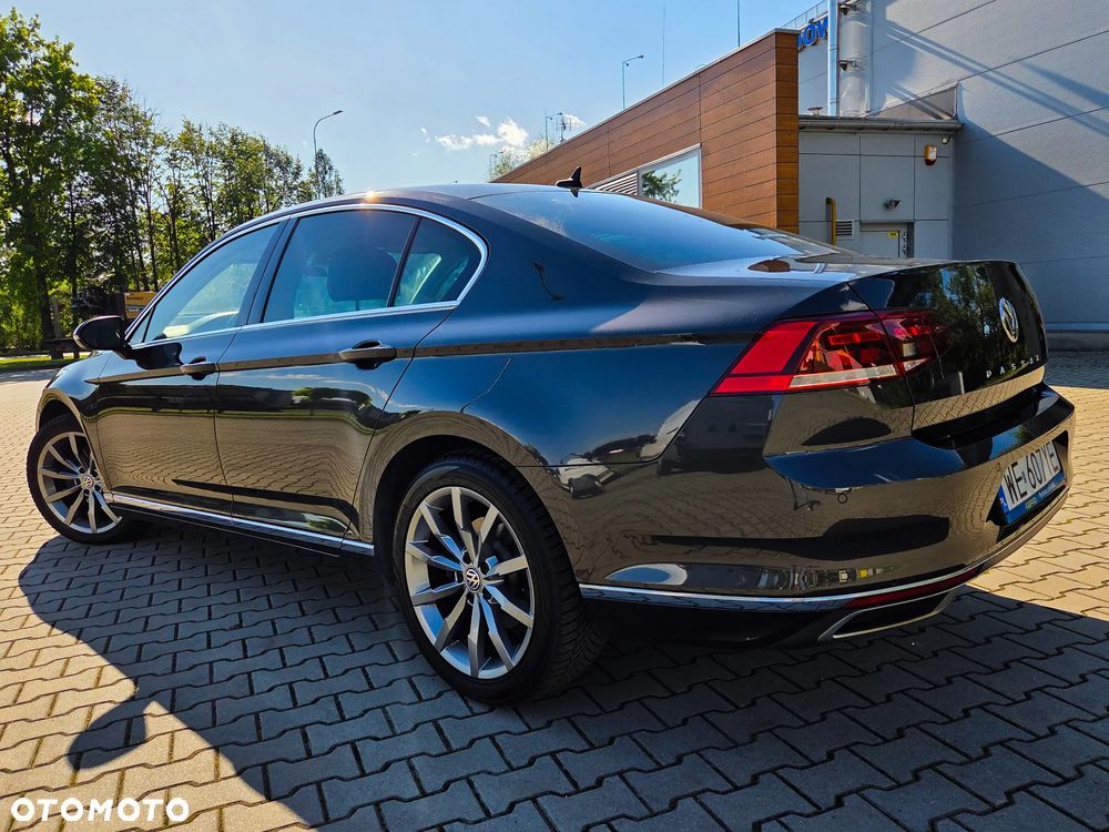 Volkswagen Passat 2.0 TSI Elegance DSG - 23
