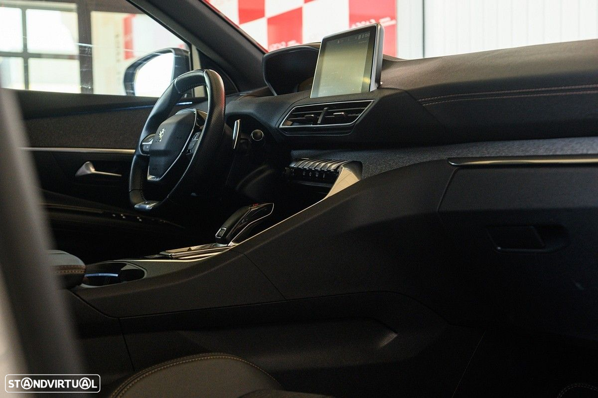 Peugeot 3008 1.2 PureTech GT Line EAT8 - 30