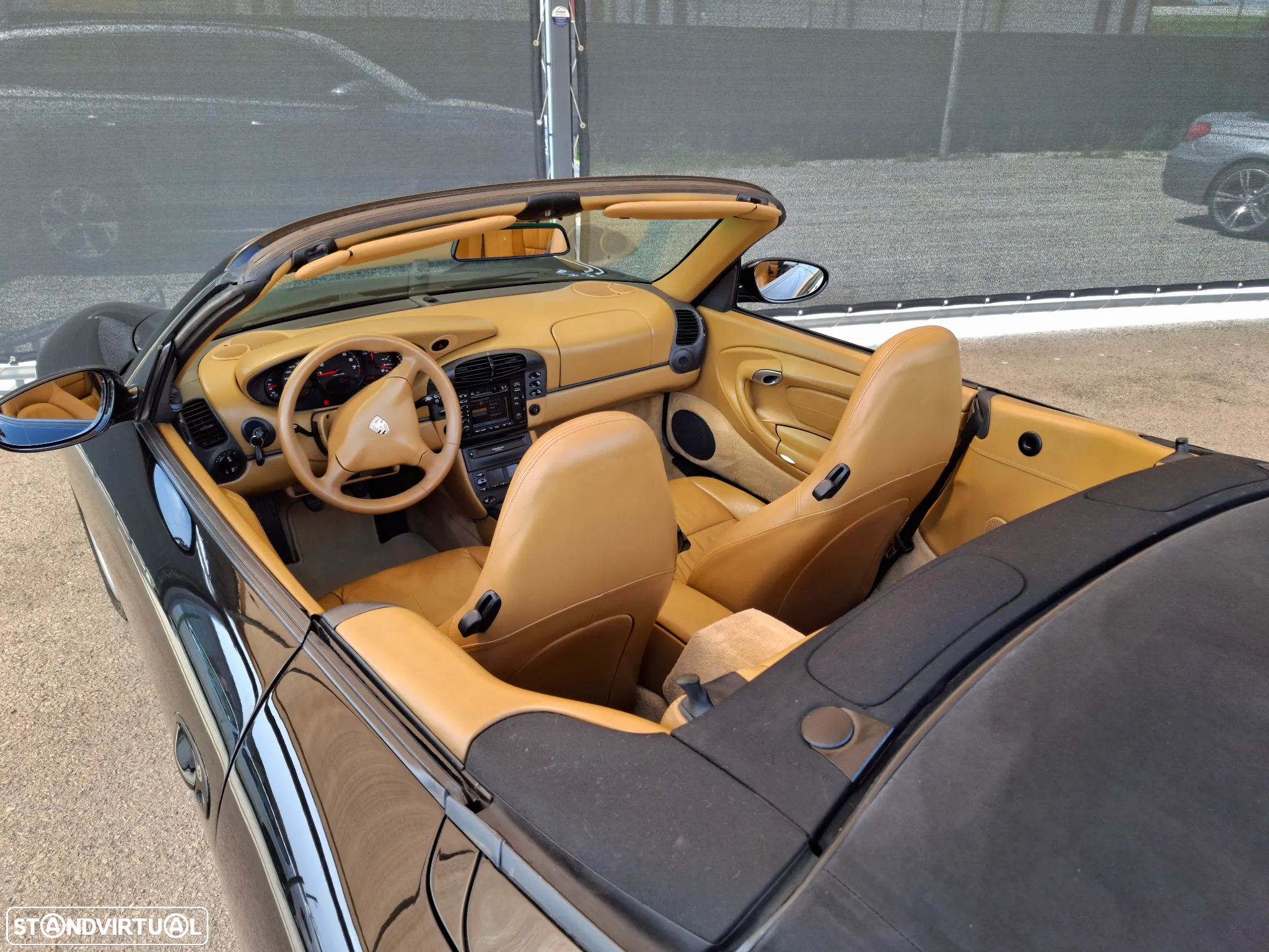 Porsche 911 (996) Carrera Cabrio - 34
