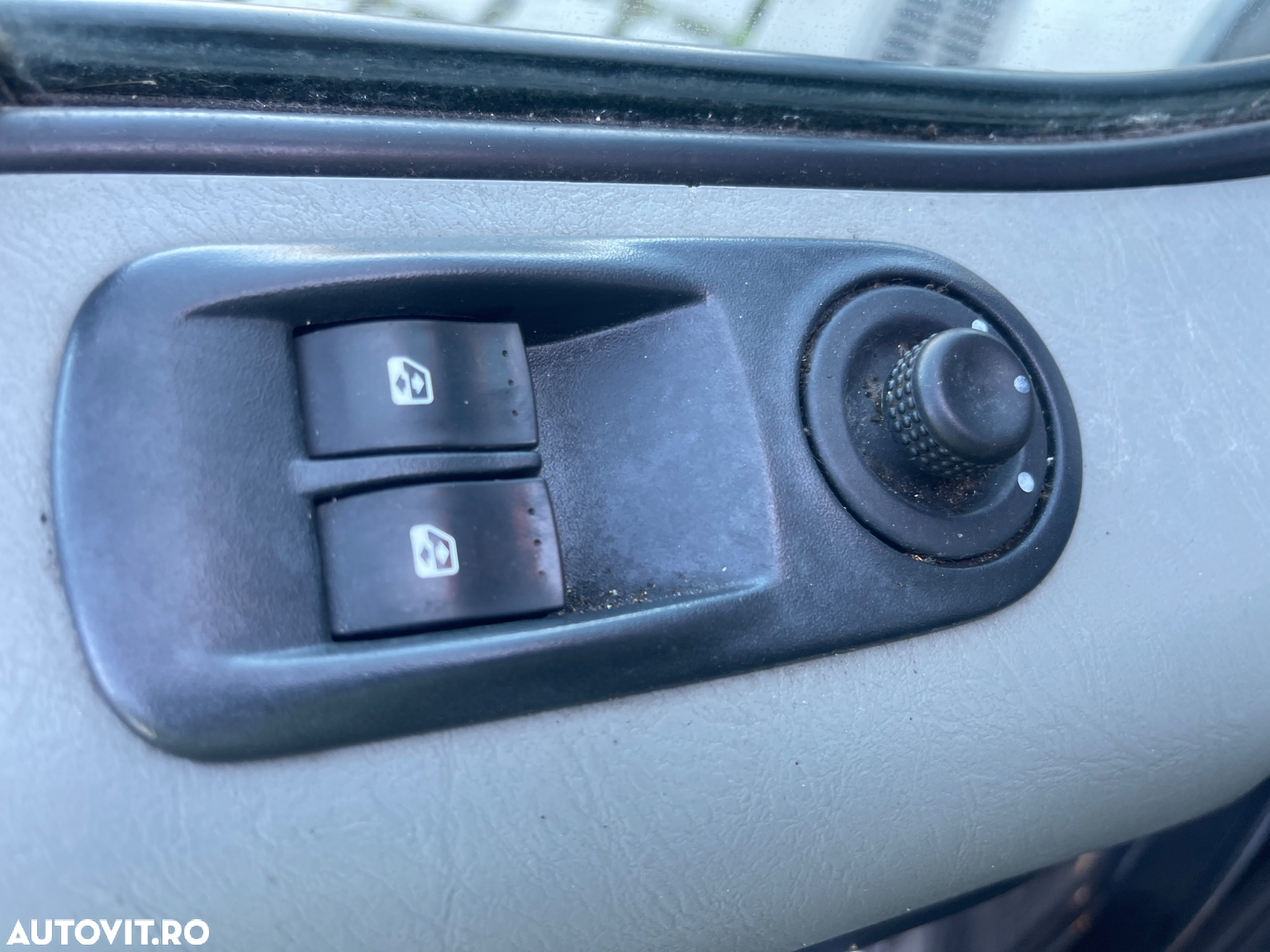 Opel Vivaro - 20