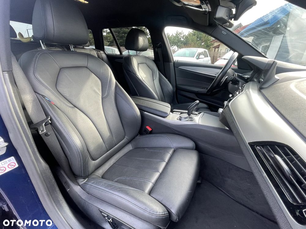 BMW Seria 5 530d xDrive M Sport sport - 12