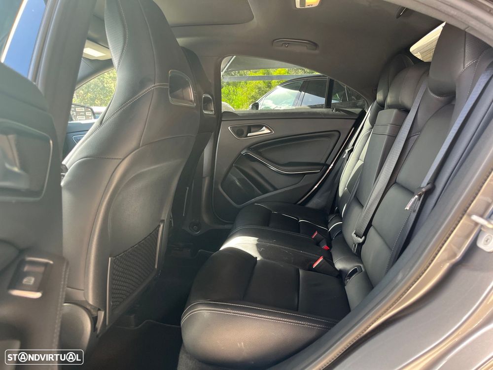Mercedes-Benz CLA 45 AMG 4Matic 7G-DCT - 50