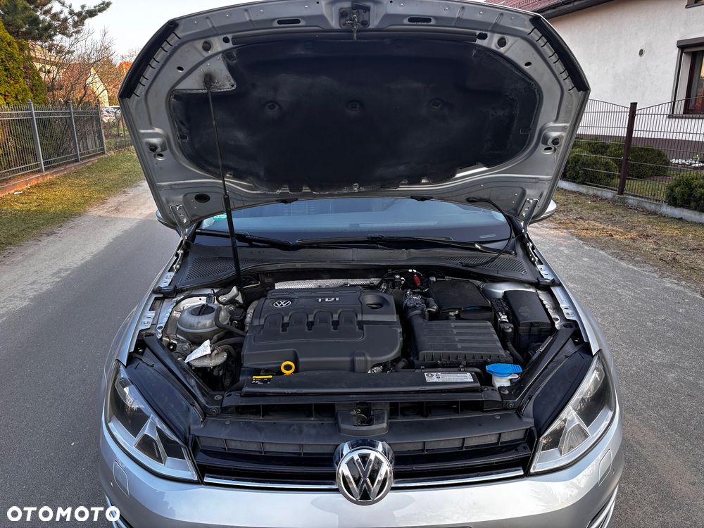 Volkswagen Golf 1.6 TDI BlueMotion Technology DSG Lounge - 18