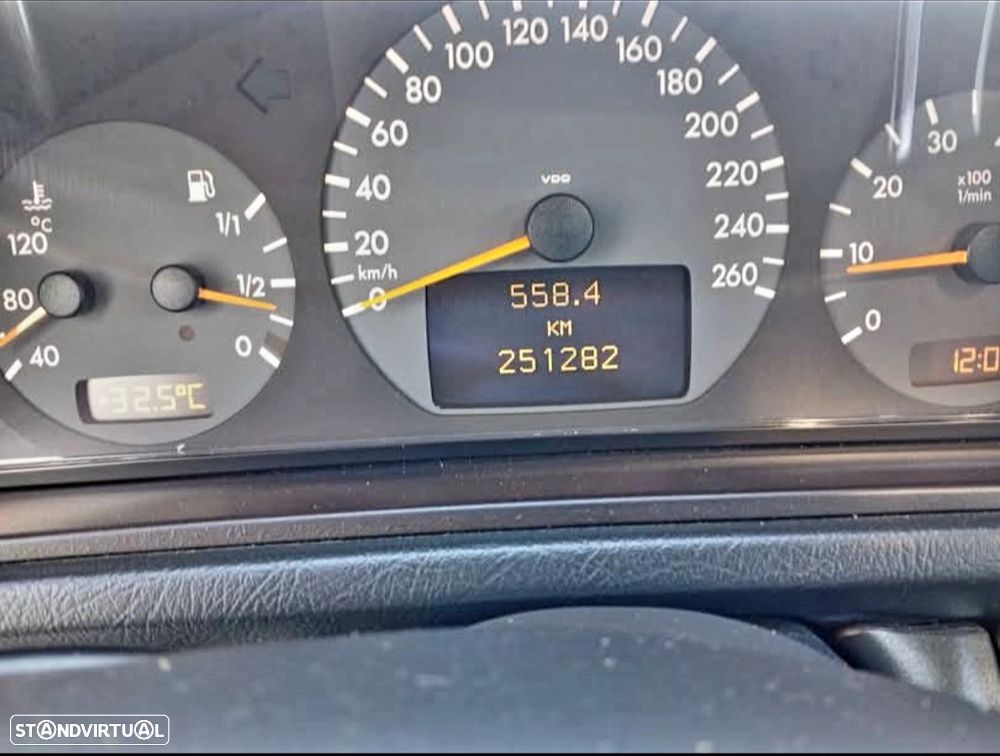 Mercedes-Benz CLK 200 - 12