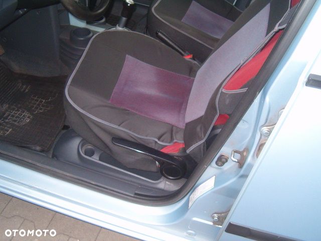 Mitsubishi Colt - 25