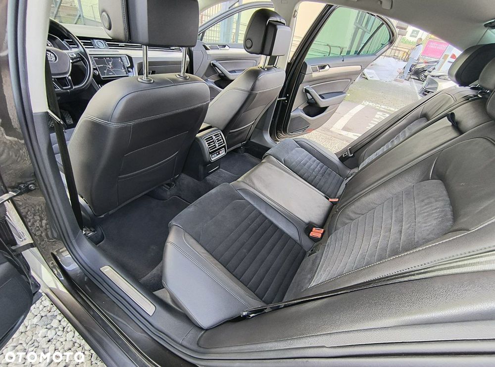 Volkswagen Passat 2.0 TSI BMT 4Mot Highline DSG - 13
