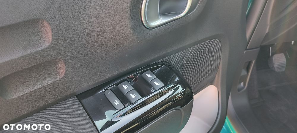 Citroën C3 1.2 PureTech Shine - 18