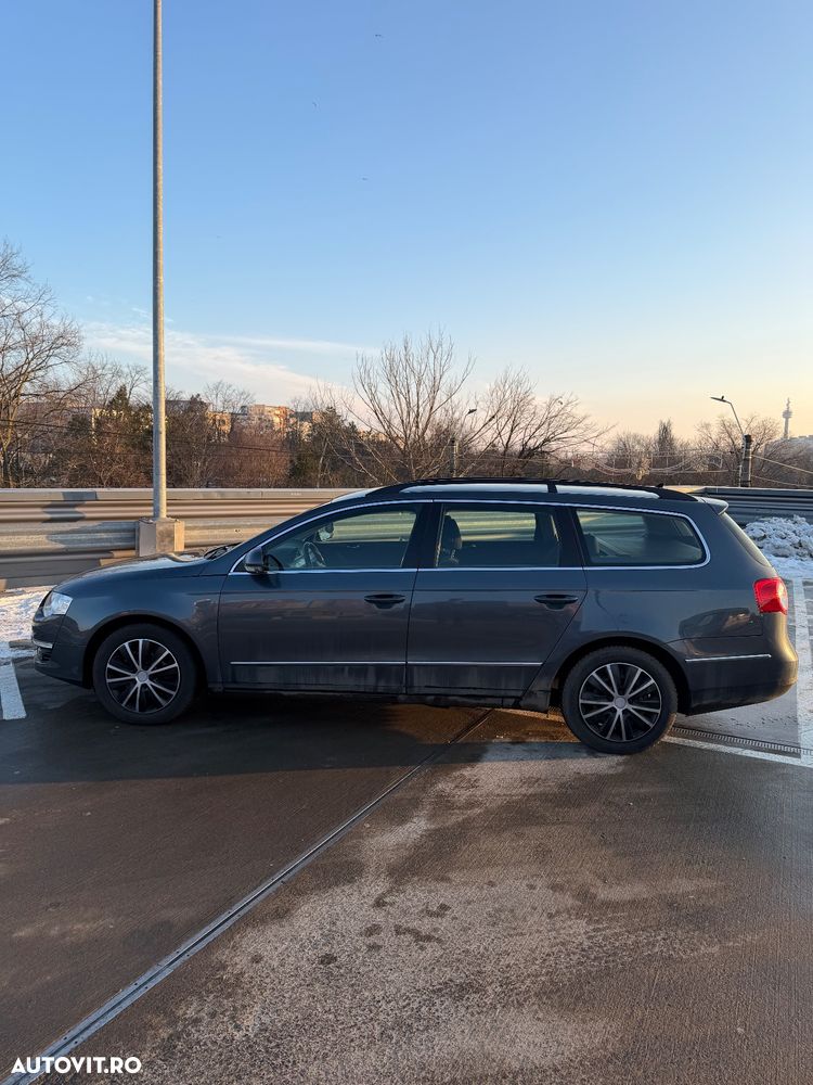 Volkswagen Passat 1.6 TDI DPF BlueMotion Technology Highline - 4