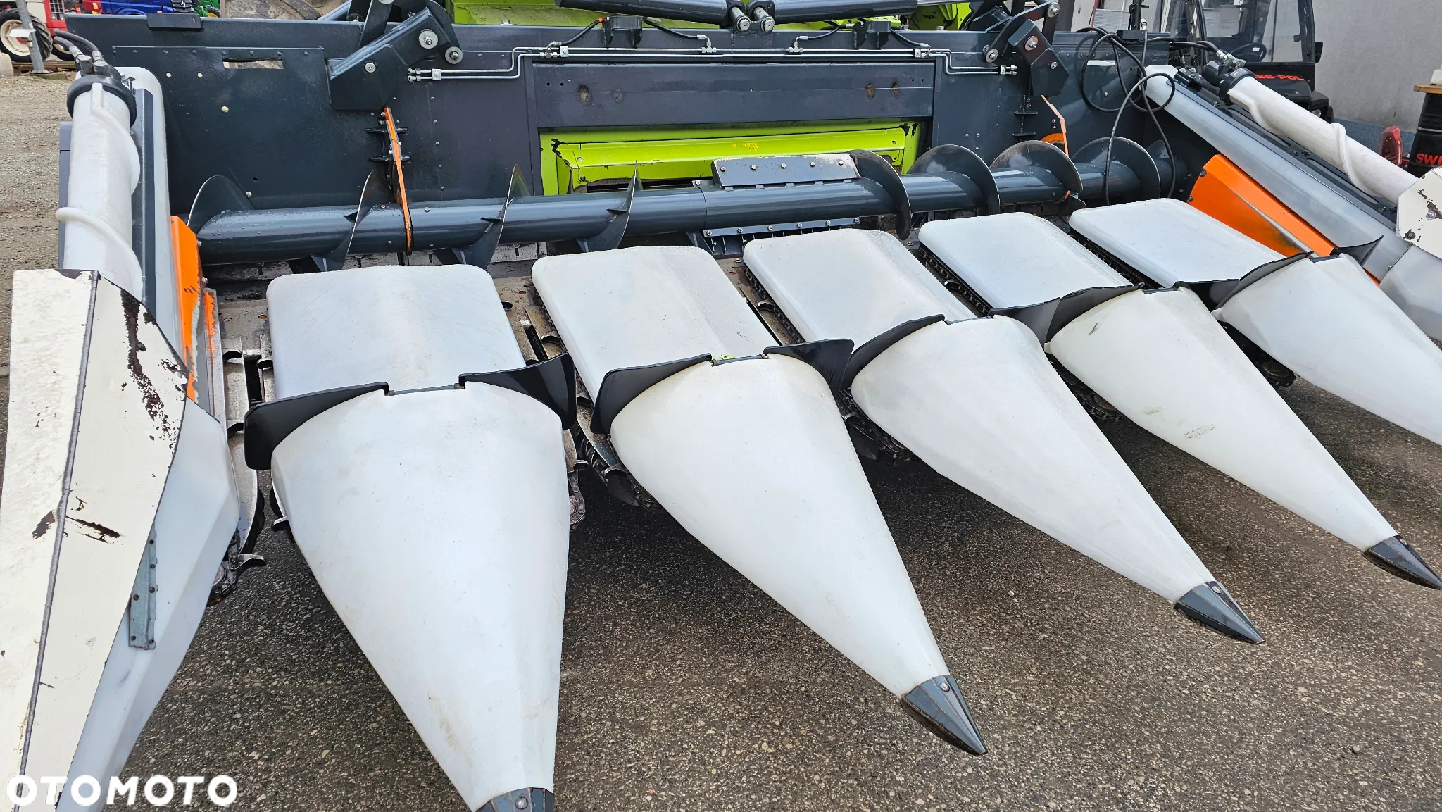 Capello Opti Corn 676  Przystawka do Kukurydzy Brutto  Pasuje do Claas I John Deere CONSPEED 6-75 FC  Quasar R6 CONSPEED 5-75 FC  Corio 875 - 5