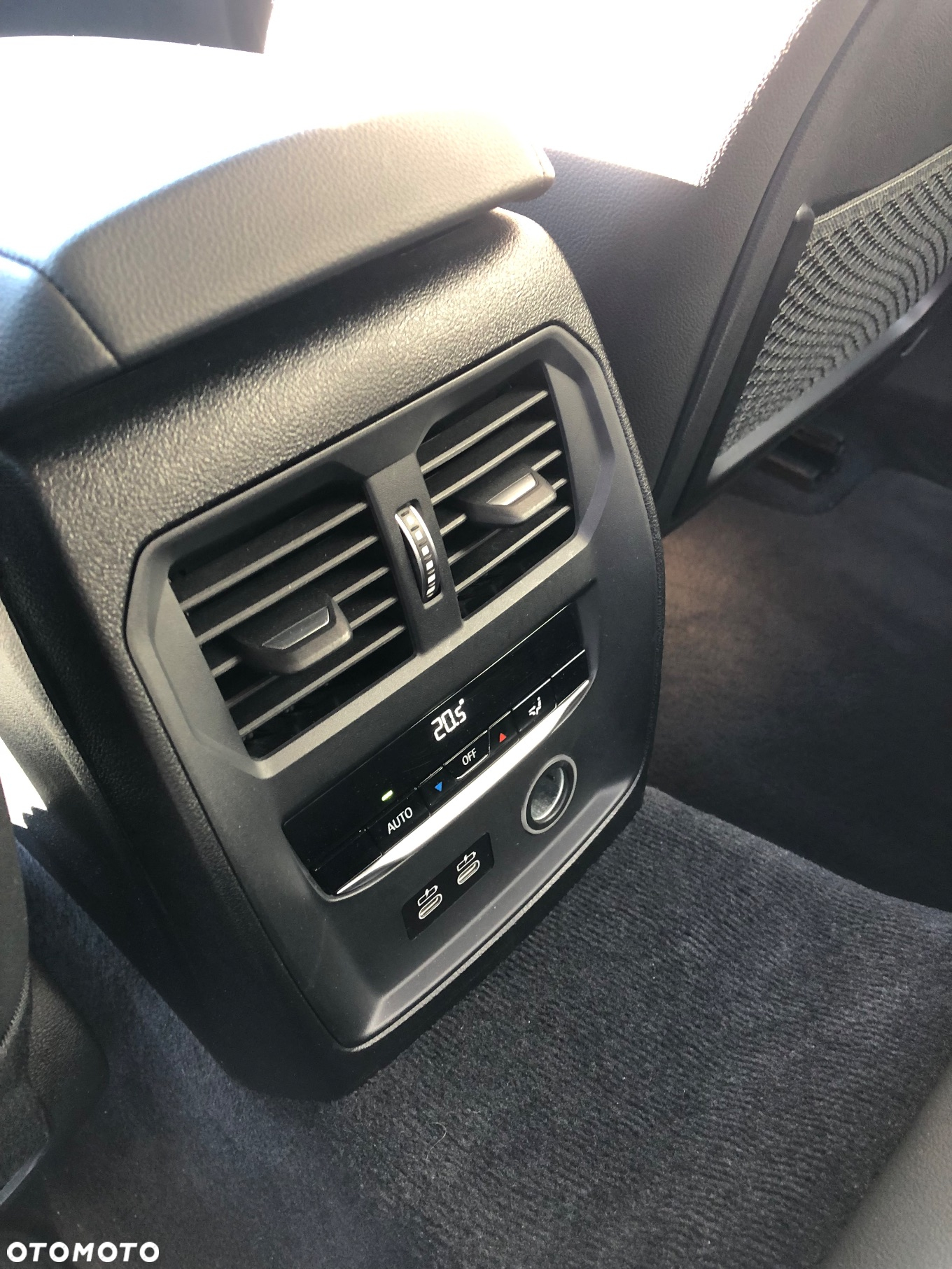 BMW Seria 3 320d Touring xDrive Edition M Sport Shadow - 35