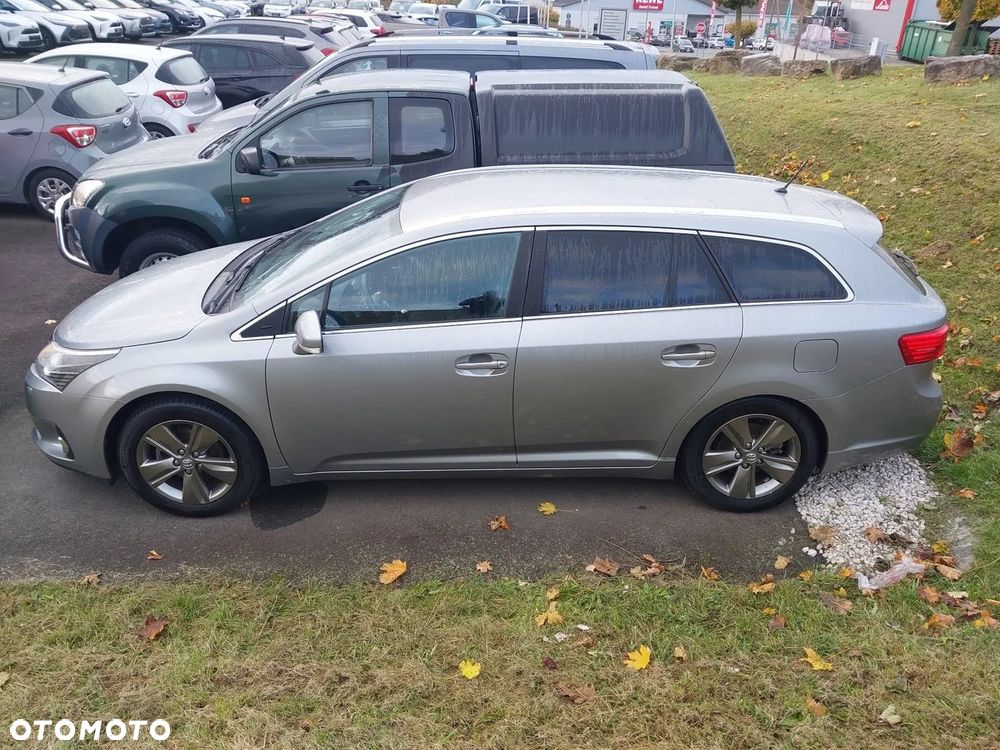 Toyota Avensis 1.8 Active - 5
