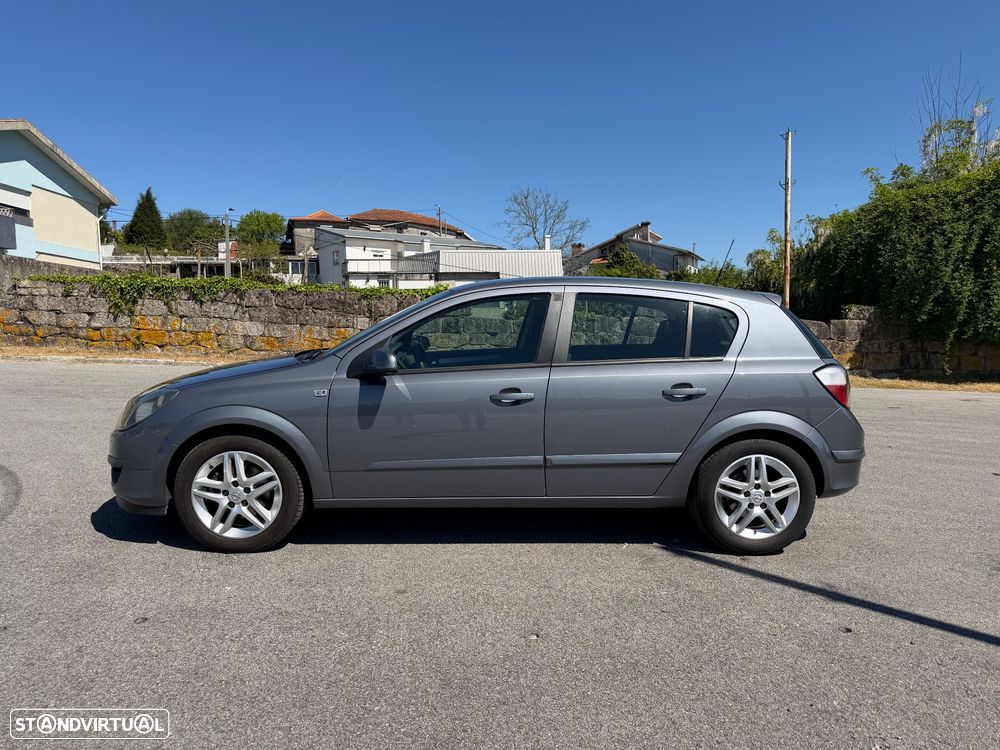 Opel Astra 1.3 CDTI Edition - 2