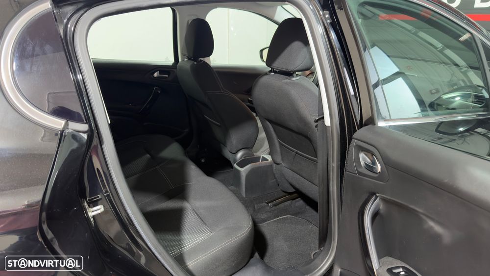 Peugeot 208 PureTech 110 Stop & Start Allure - 15