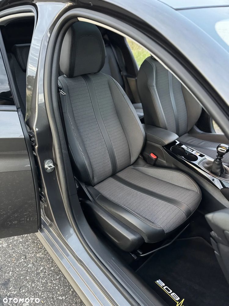 Peugeot 208 1.5 BlueHDi Allure Pack S&S - 24