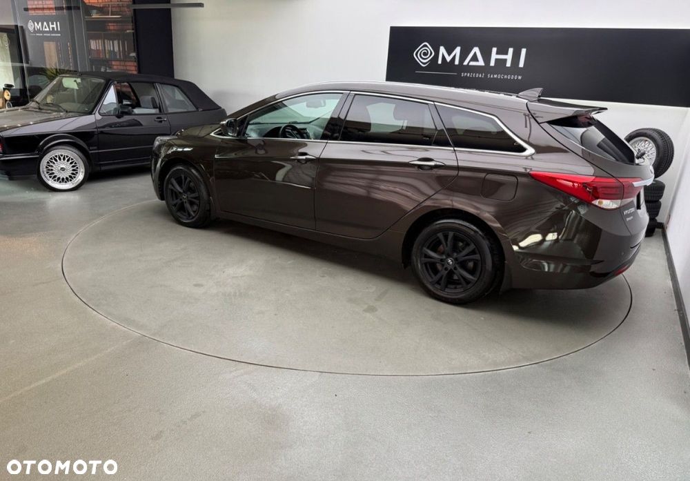 Hyundai i40 1.6 GDI Comfort + - 8