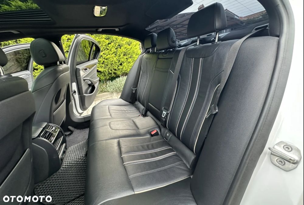 BMW Seria 5 - 17