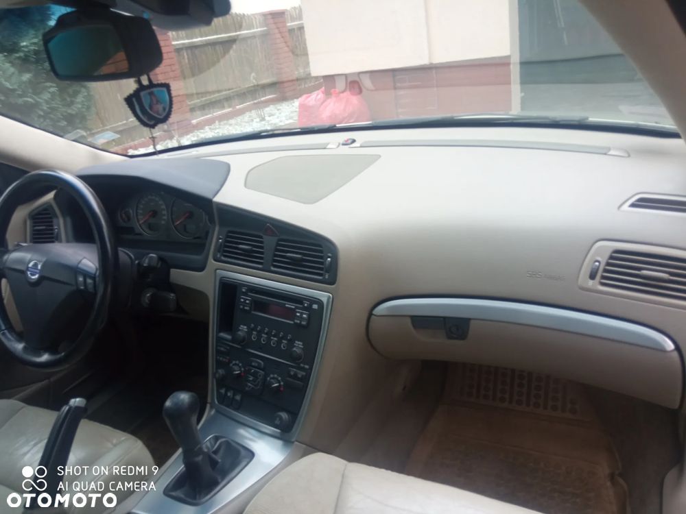 Volvo S60 2.4D5 Momentum - 6