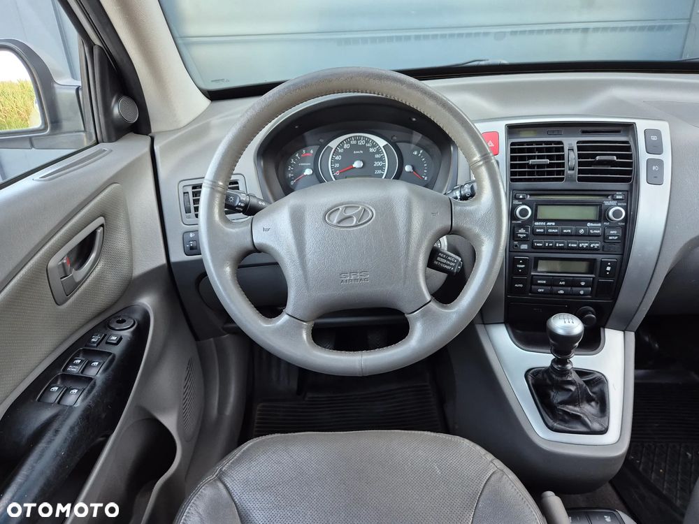 Hyundai Tucson 2.0 CRDi Premium - 12