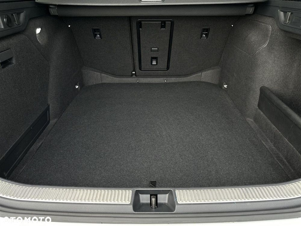 Skoda Superb 2.0 TDI SCR 4x4 Selection DSG - 11