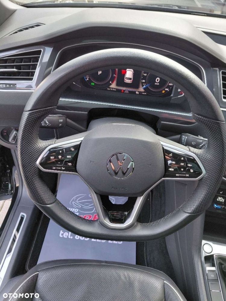 Volkswagen Tiguan - 19