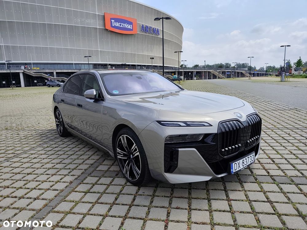 BMW Seria 7 750e PHEV xDrive M Sport sport