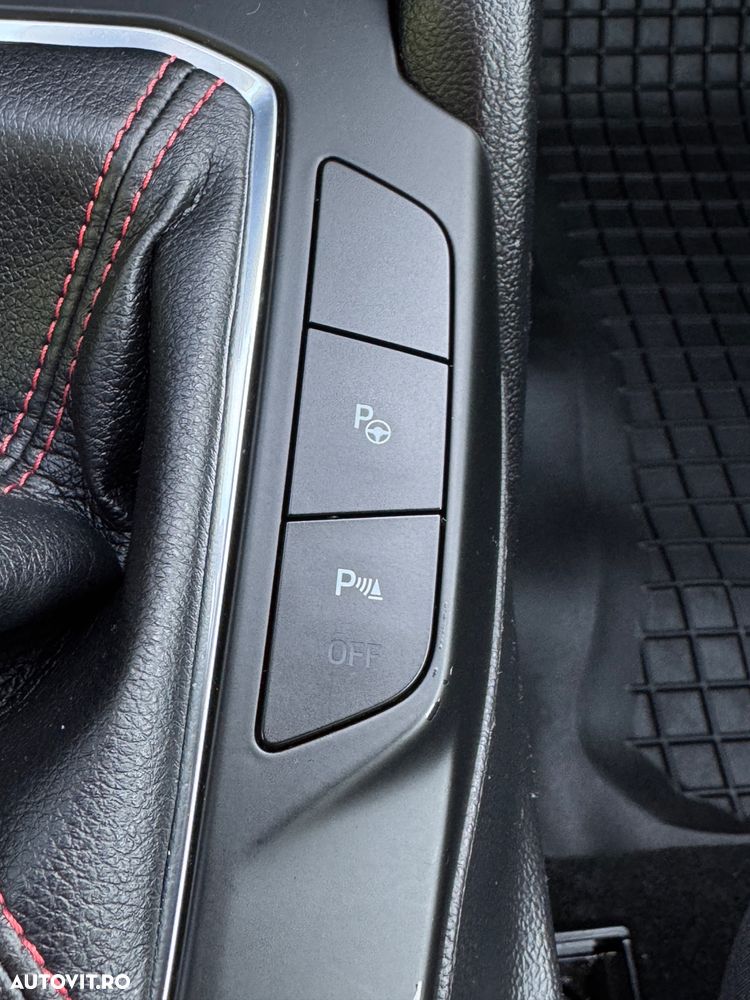 Ford Focus 1.5 EcoBlue Start-Stopp-System ST-LINE STYLE - 25