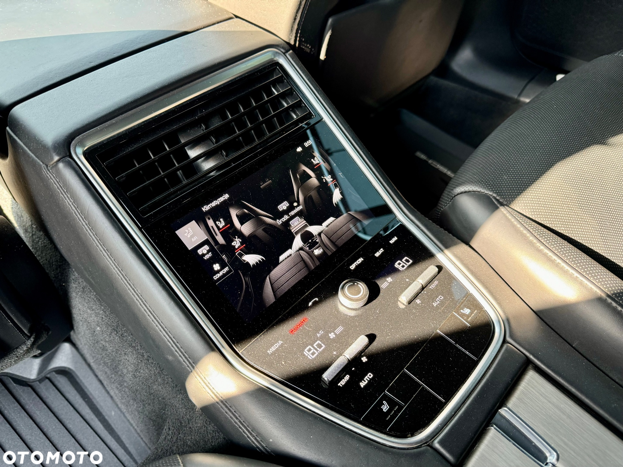 Porsche Panamera Turbo - 26