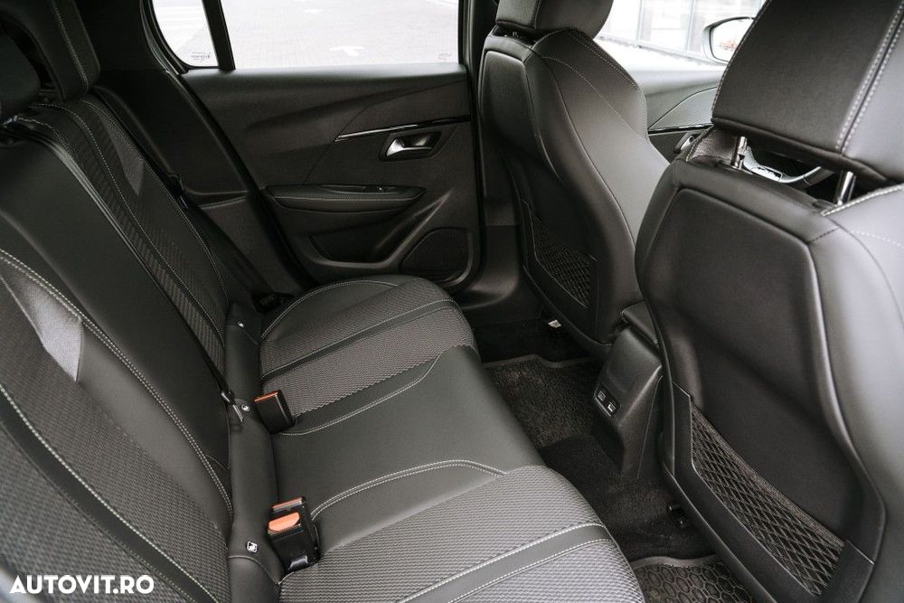 Peugeot 208 - 21