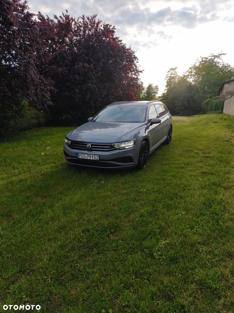Volkswagen Passat 2.0 TDI EVO Elegance DSG - 2