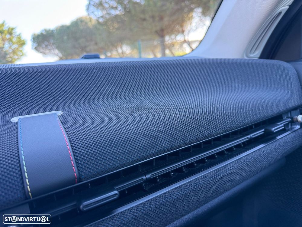 MINI 3 Portas Cooper E Classic L - 42