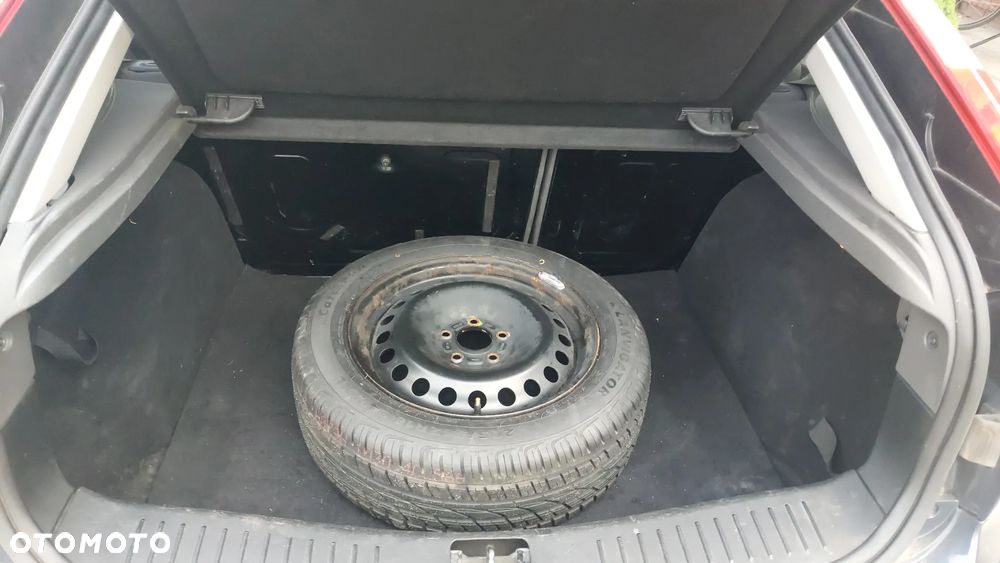 Ford Focus 1.6 FX Silver / Silver X - 16