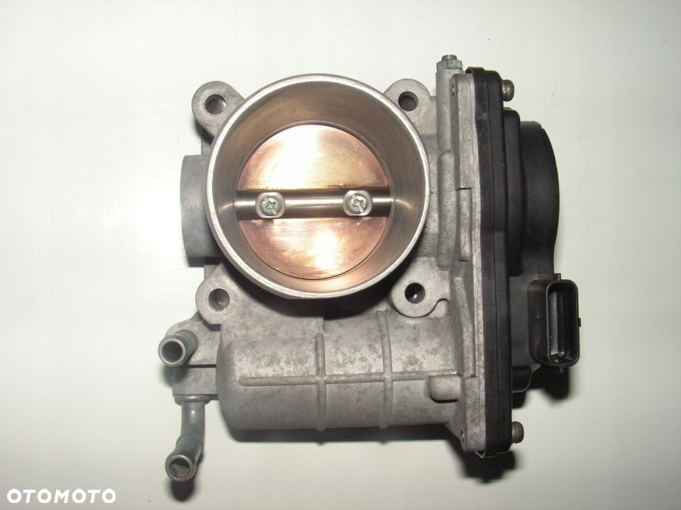 NISSAN VERSA 1,6 16V PRZEPUSTNICA HR16 IDEAŁ - 1