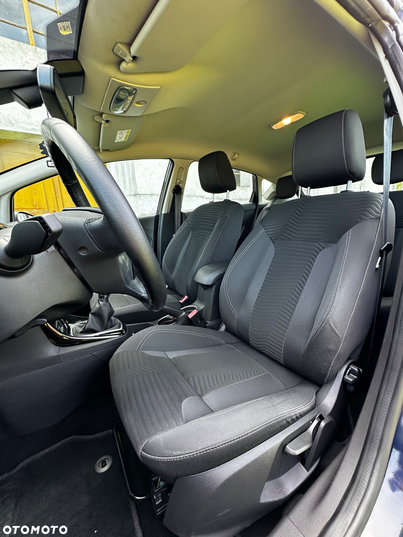 Ford Fiesta 1.0 EcoBoost S&S TITANIUM - 19