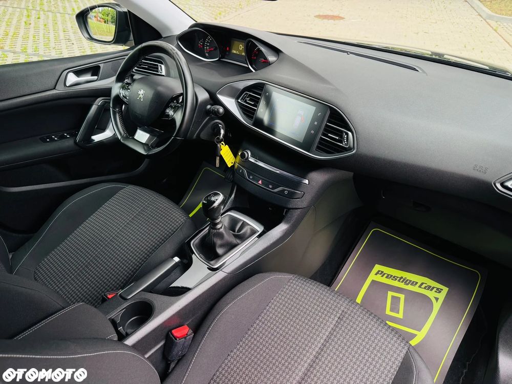 Peugeot 308 BlueHDi FAP 130 Stop & Start Allure - 32