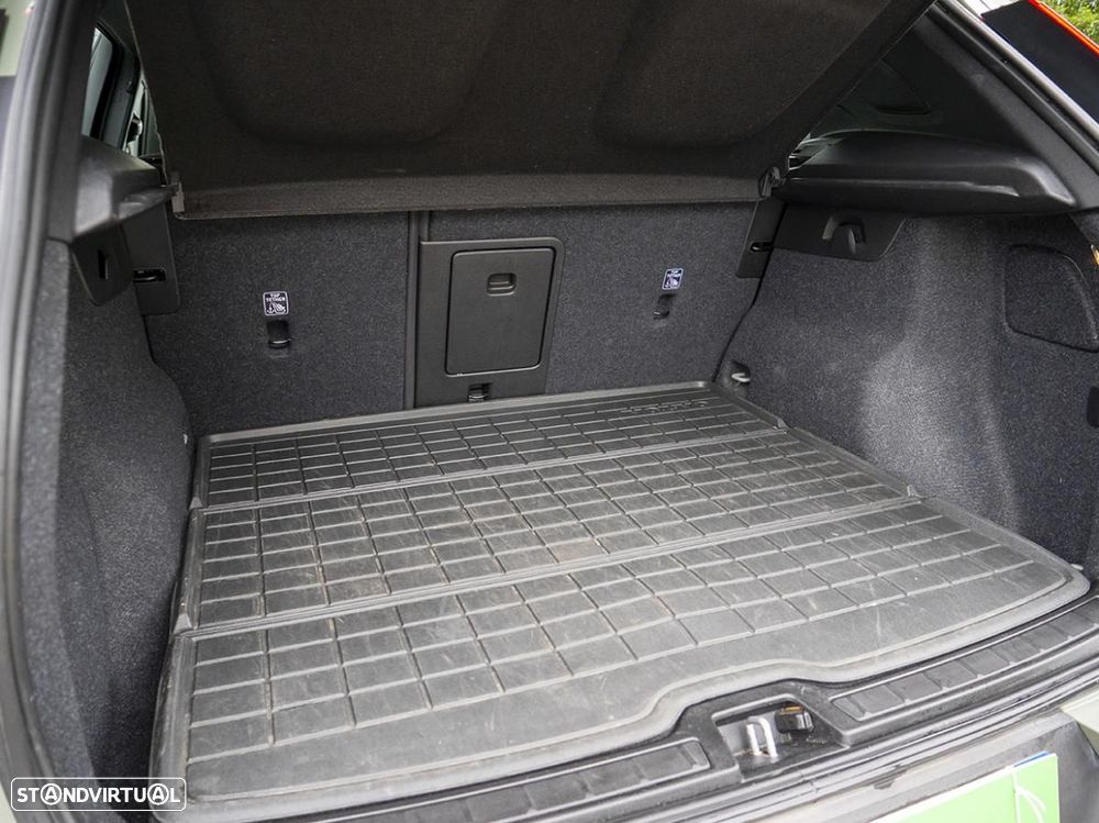 Volvo XC 40 Recharge Pro - 13