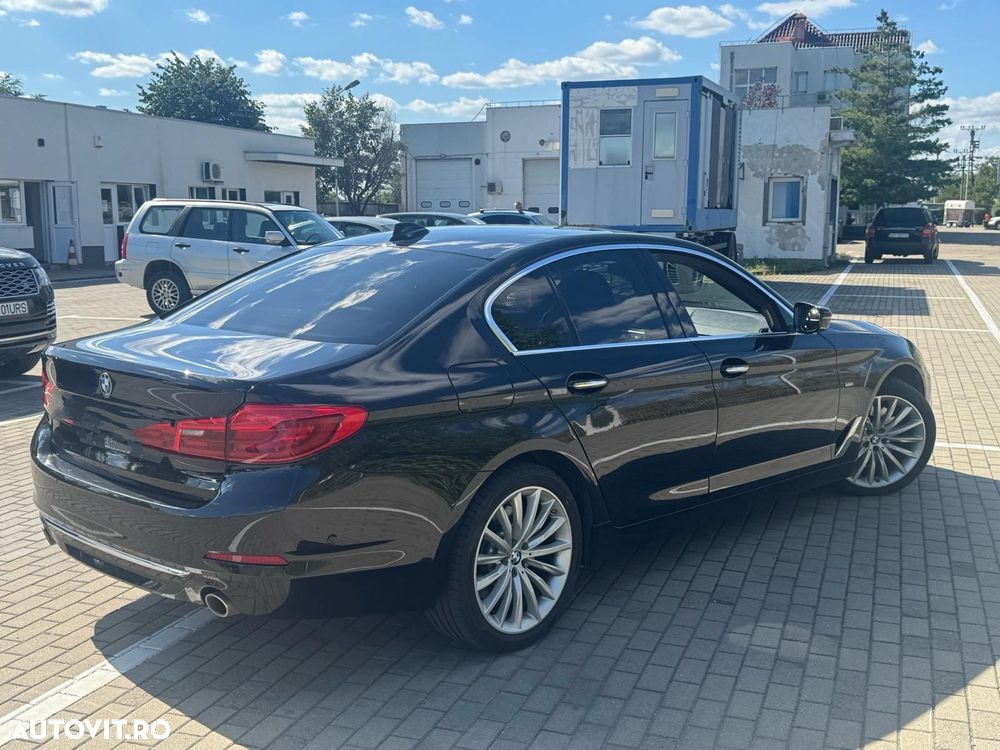 BMW Seria 5 530d xDrive AT - 11