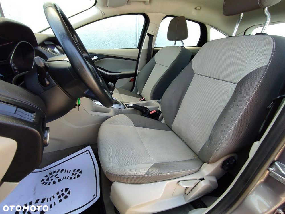 Ford Focus - 10