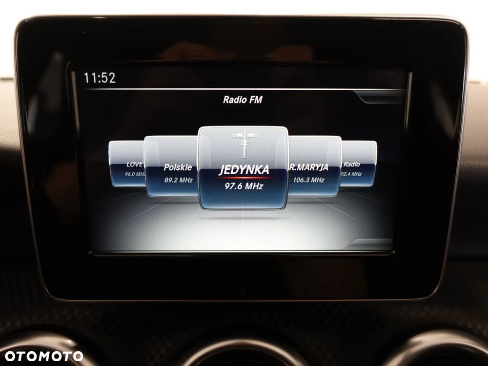 Mercedes-Benz Klasa A 180 (BlueEFFICIENCY) - 33