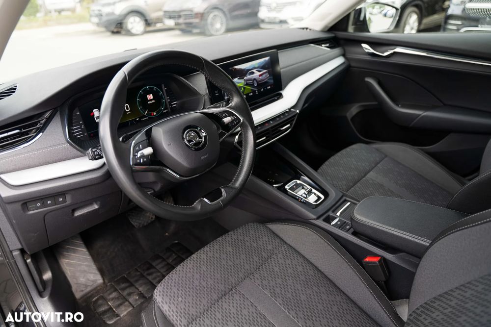 Skoda Octavia 2.0 TDI DSG Style - 6