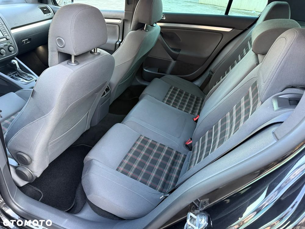 Volkswagen Golf 2.0 GTI DSG - 16