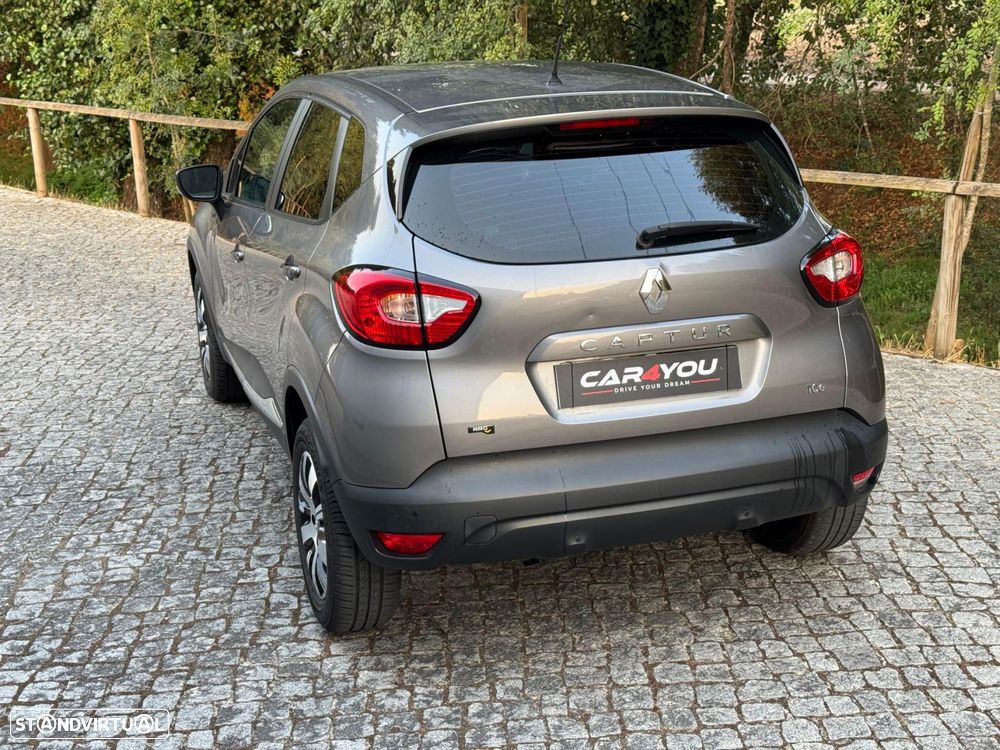 Renault Captur 1.2 TCe Exclusive EDC - 11