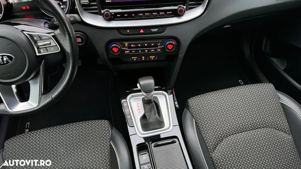 Kia Ceed SW 1.6 GDI DCT OPF Plug-in-Hybrid Spirit - 9