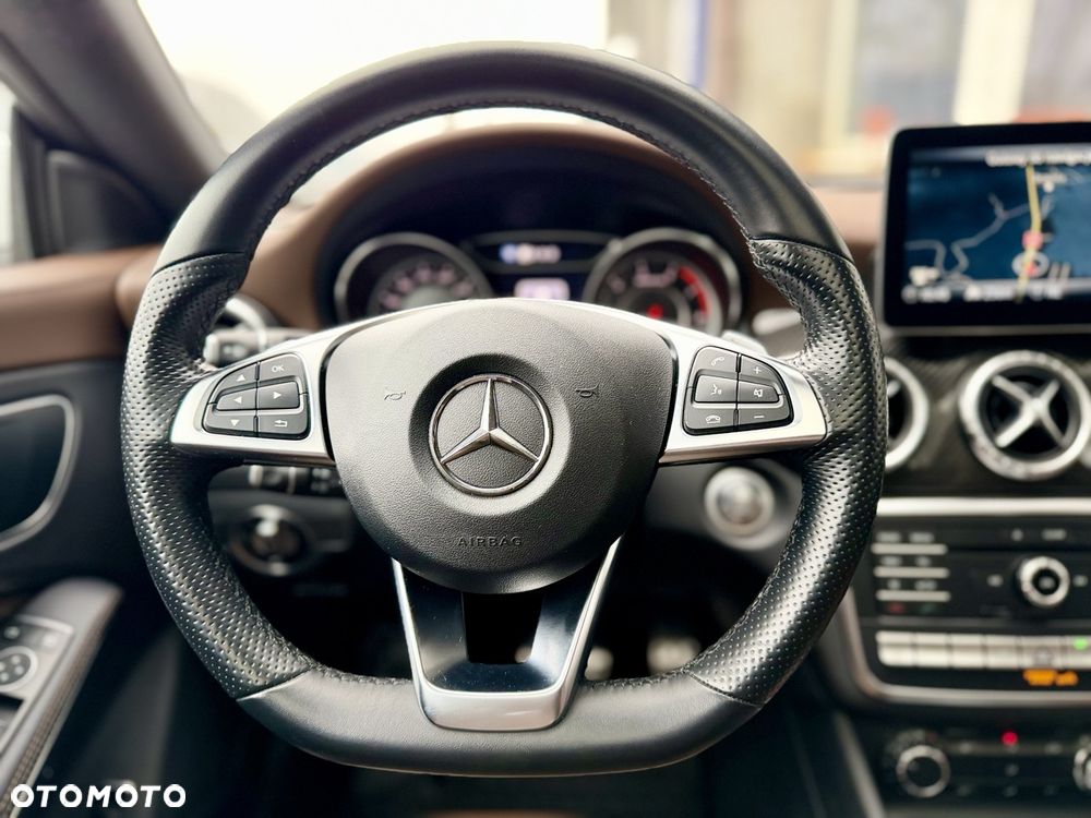 Mercedes-Benz CLA AMG 45 4-Matic - 16