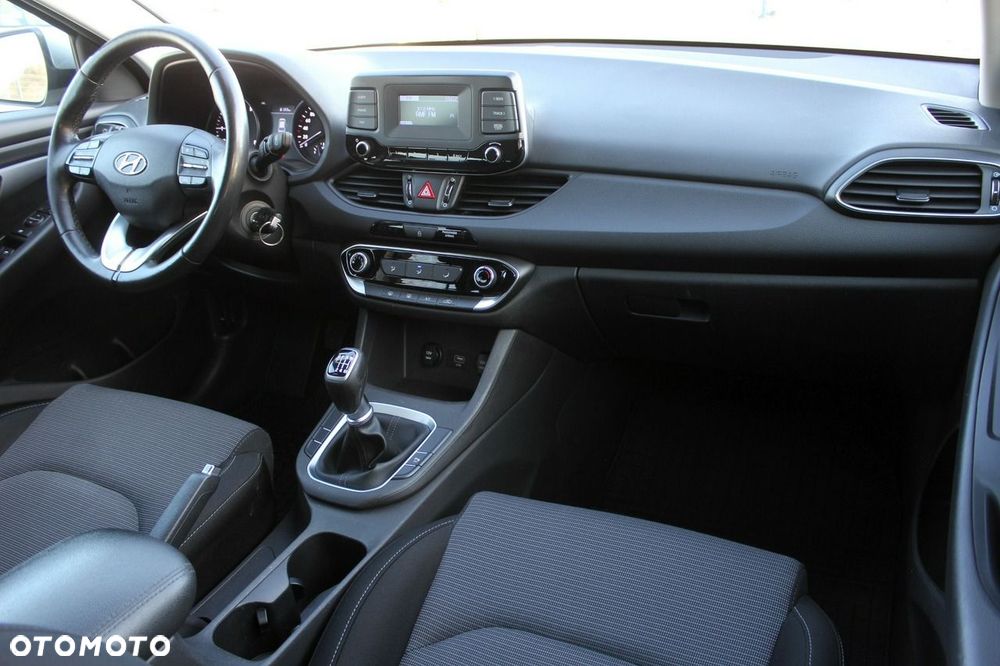 Hyundai i30 1.0 T-GDI GPF Classic + - 26