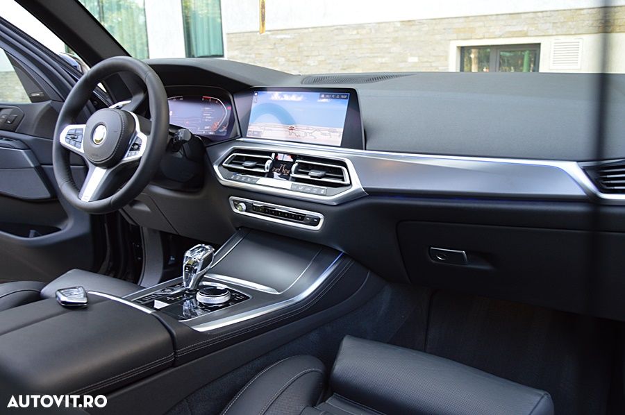 BMW X5 xDrive30d - 33