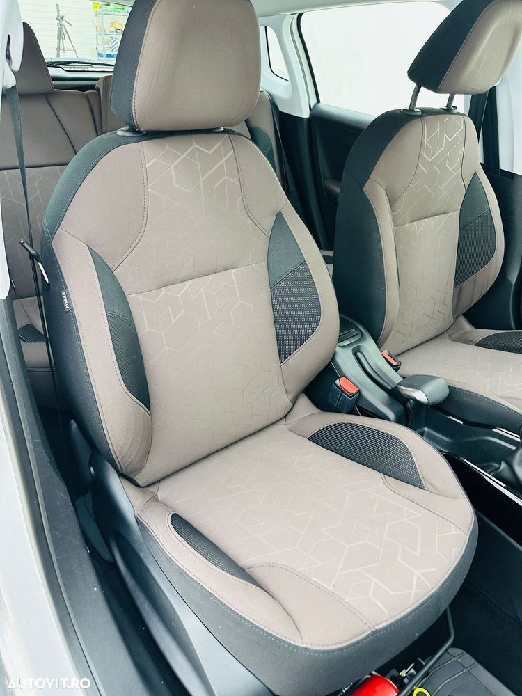 Peugeot 2008 e-HDi FAP 92 STOP & START Active - 16