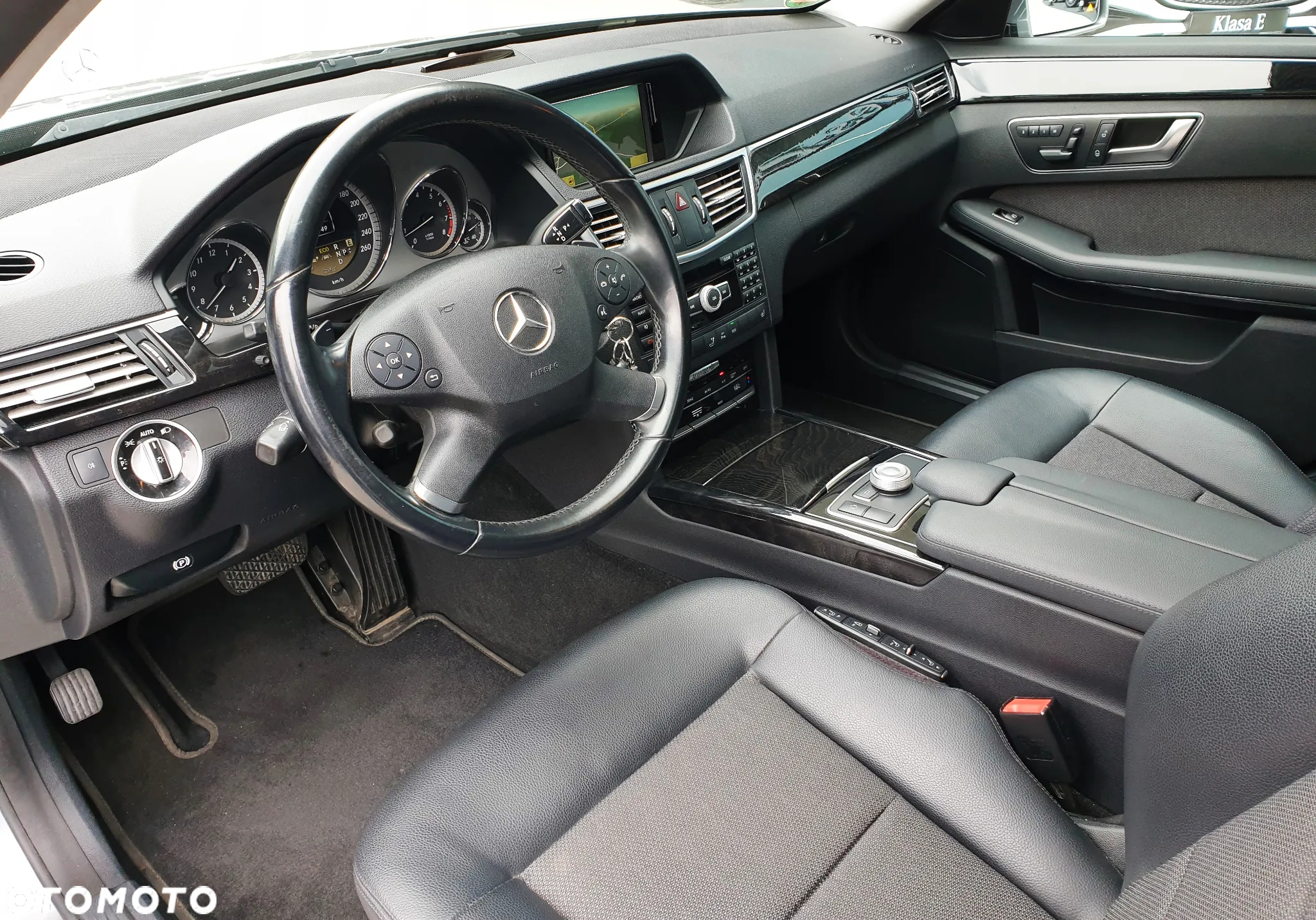 Mercedes-Benz Klasa E - 18